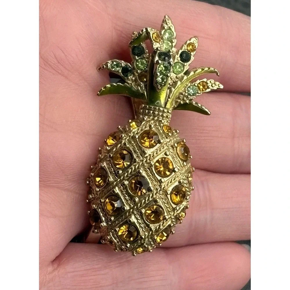 Monet Pineapple Brooch Green Yellow Rhinestone Vintage Tropical Beach Summer